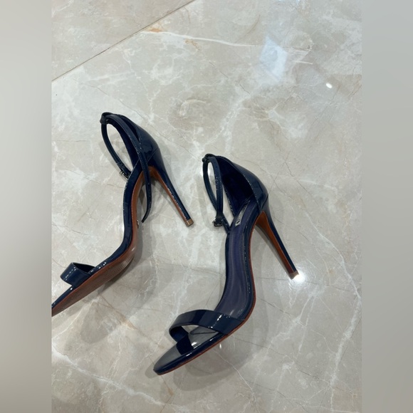 Schutz patent leather sandals size 7B - Picture 5 of 8